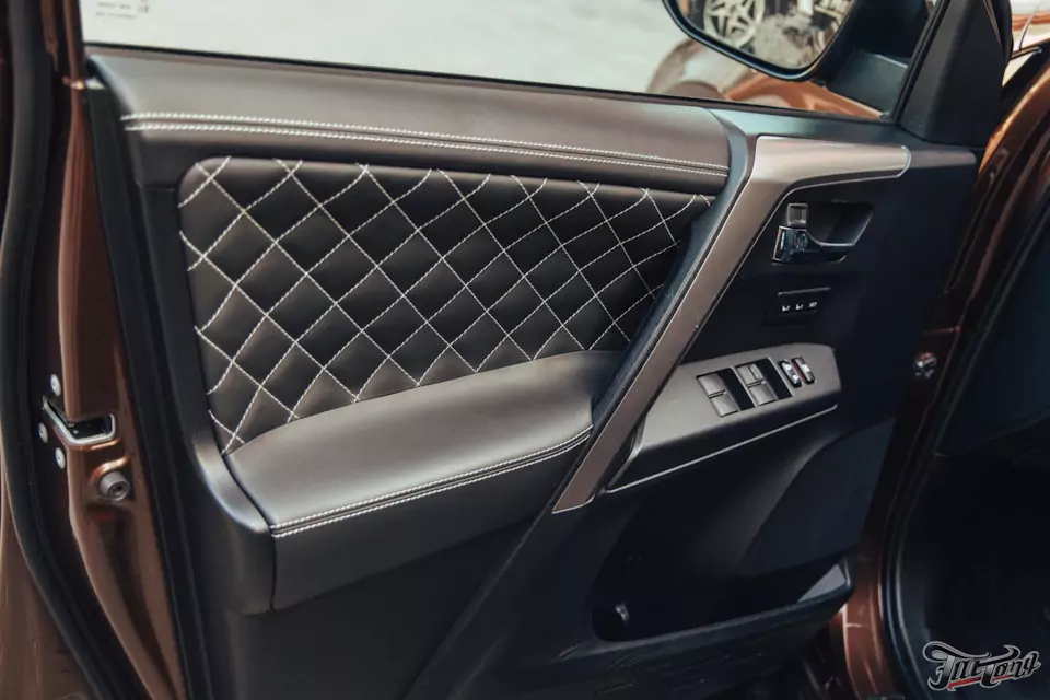 Предпродажная подготовка Toyota RAV4 в отделе детейлинга